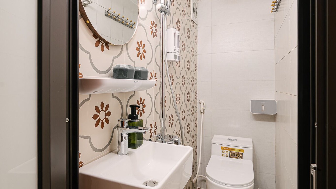 Photo of Bathroom in Old Quarter