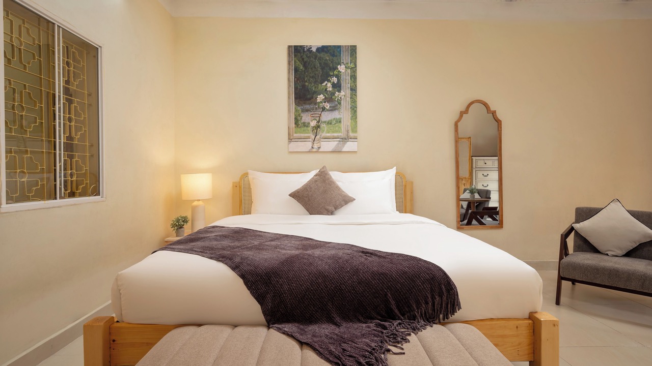 Photo of Bedroom in Tay Ho