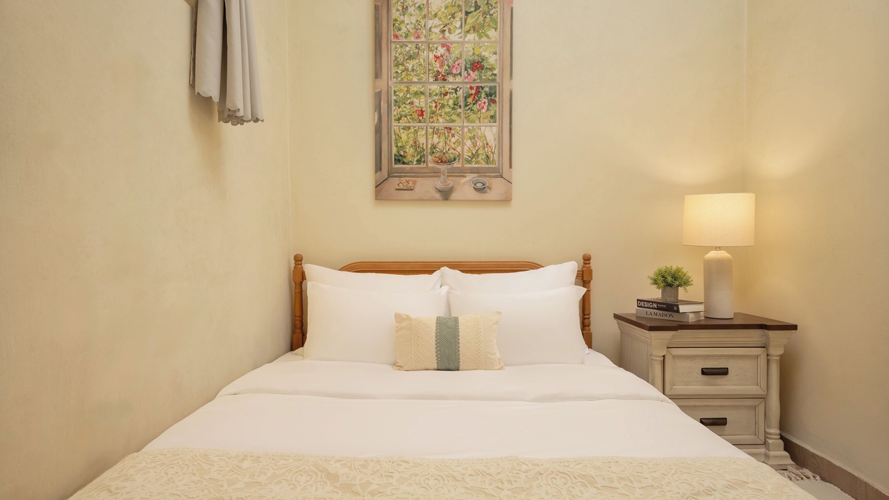 Photo of Bedroom in Tay Ho
