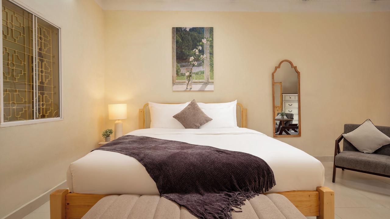 Photo of Bedroom in Tay Ho