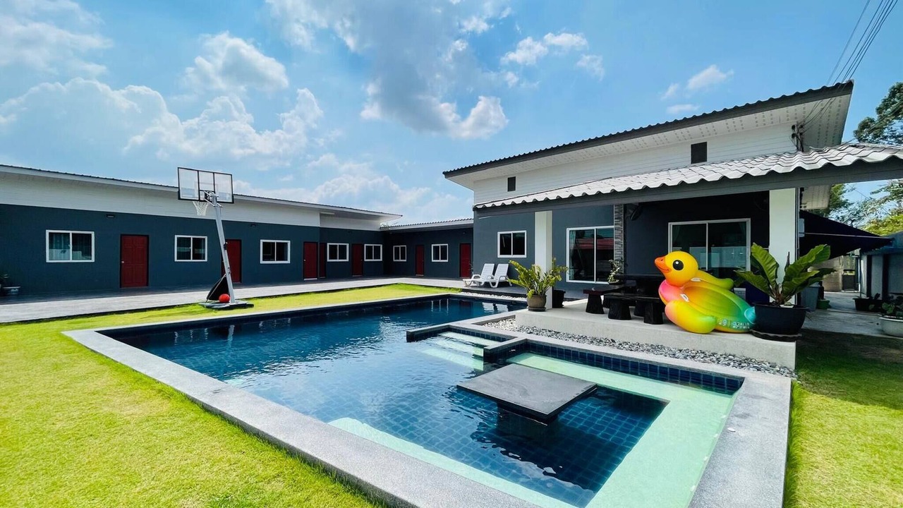 Photo of Outdoor in Pong