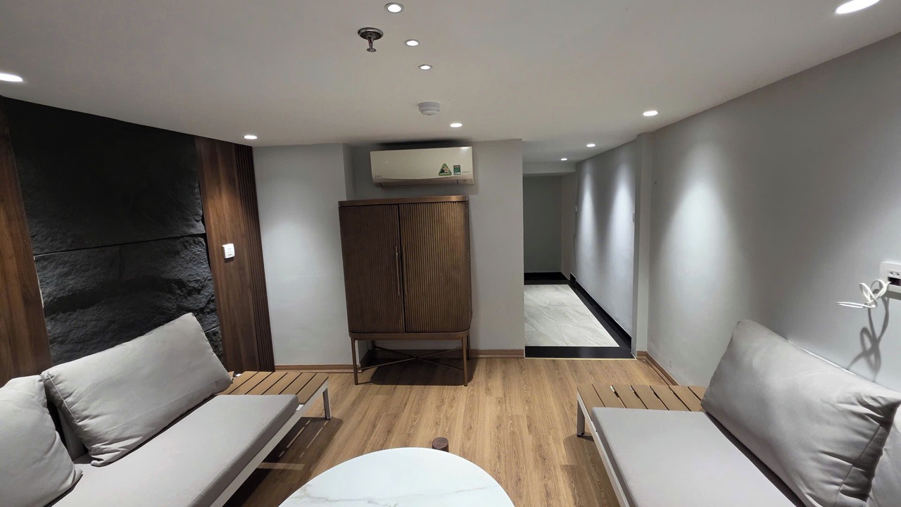 Photo of Livingroom in Hon Gai