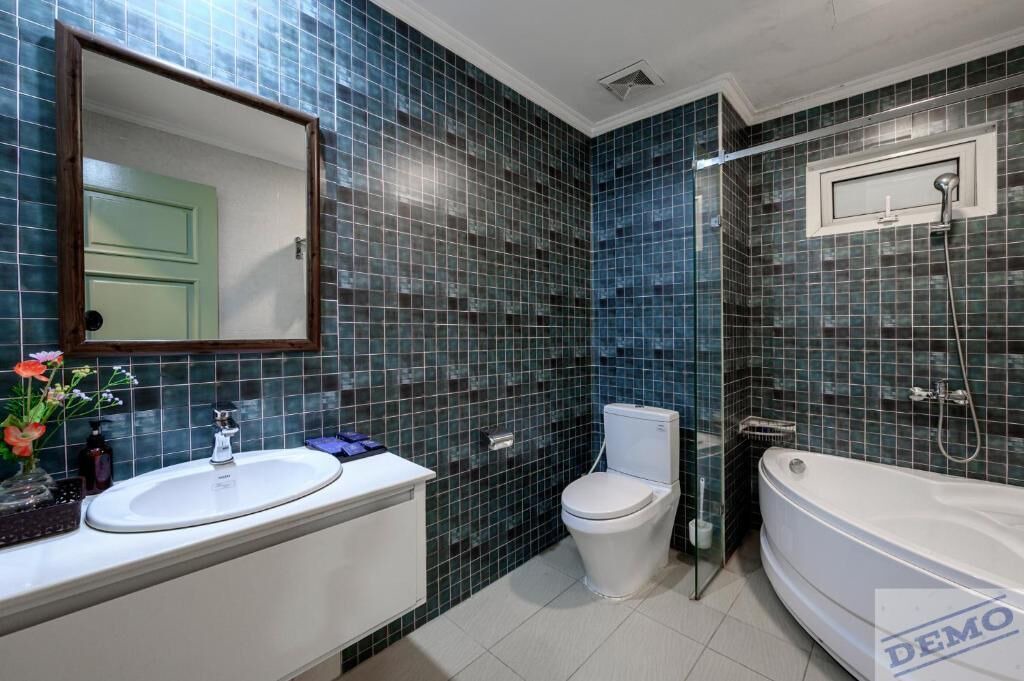 Photo of Bathroom in Dich Vong Hau