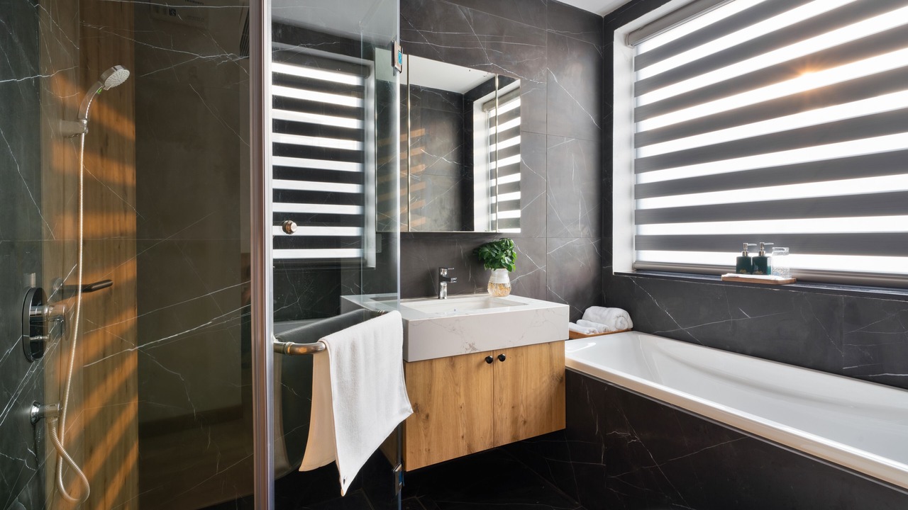 Photo of Bathroom in Ba Dinh