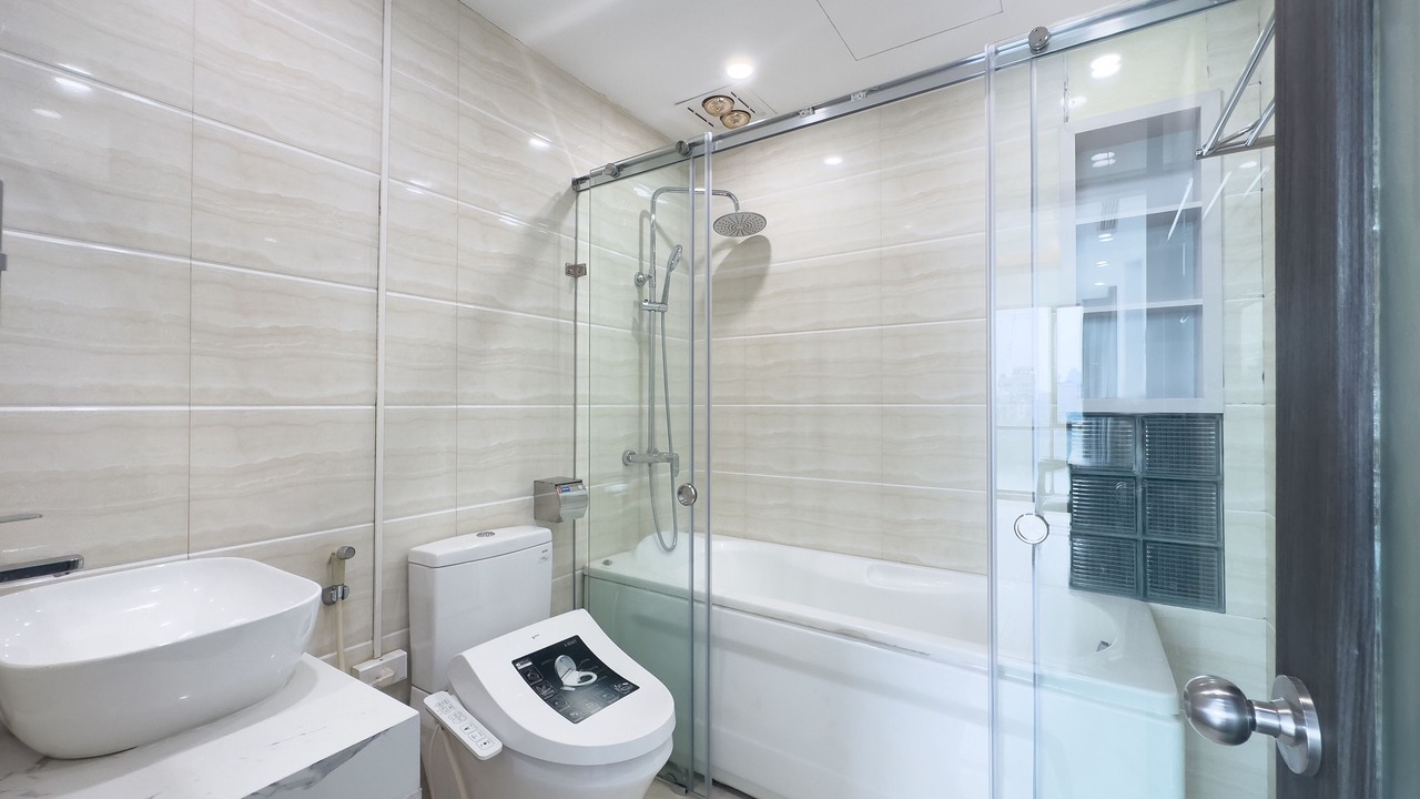 Photo of Bathroom in Quang An