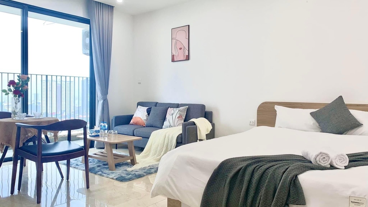 Photo of Bedroom in Trung Hoa Nhan Chinh