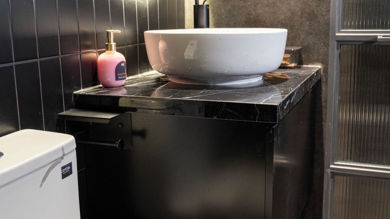 Photo of Bathroom in District 10