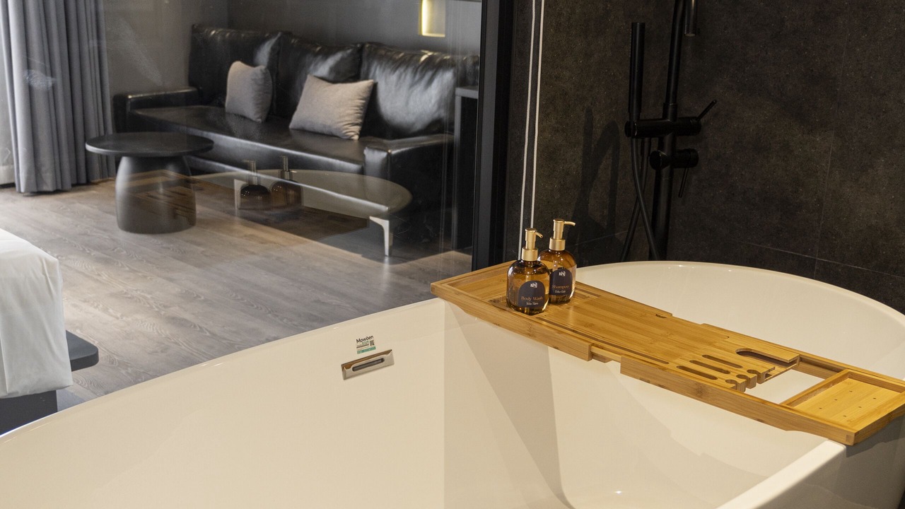 Photo of Bathroom in District 10