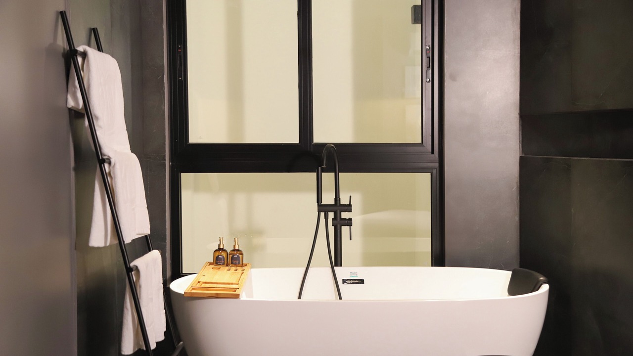 Photo of Bathroom in District 10