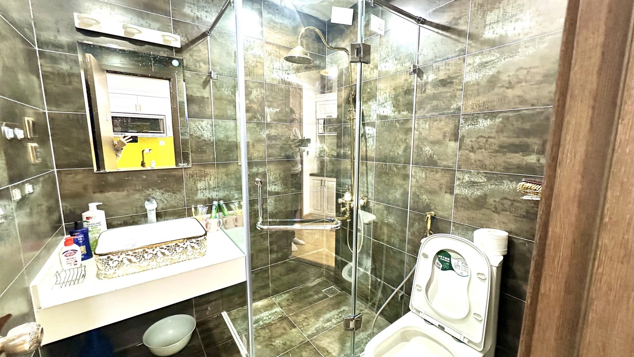 Photo of Bathroom in Tu Liem
