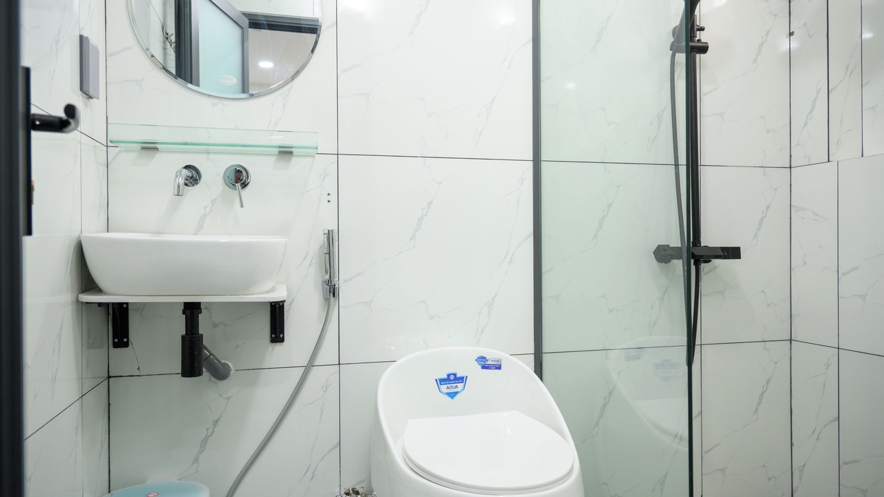 Photo of Bathroom in Phuong 6