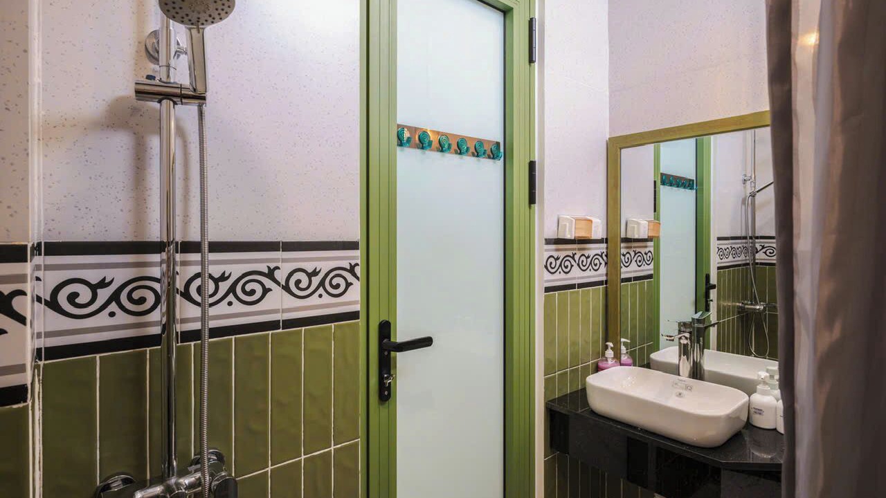 Photo of Bathroom in Cam An