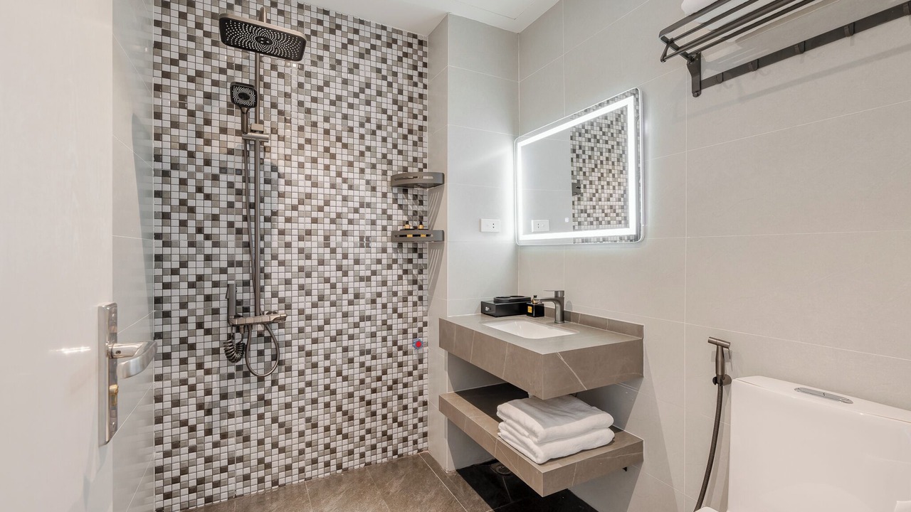Photo of Bathroom in Ba Dinh
