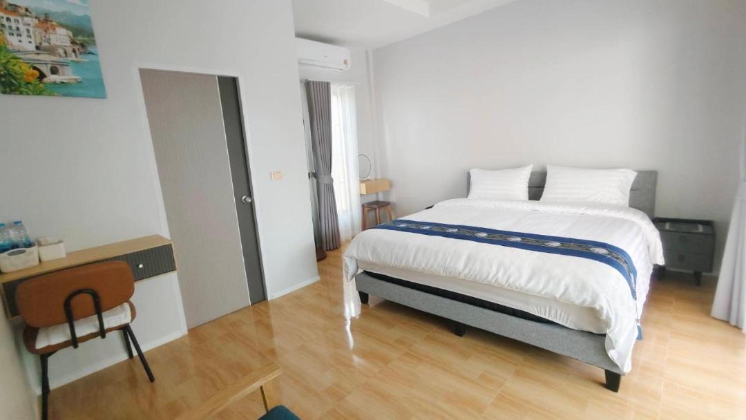 Photo of Bedroom in Saen Suk