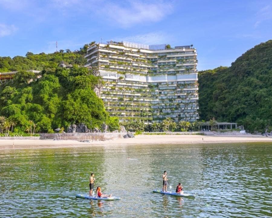 Photo of Buildings in Cat Ba