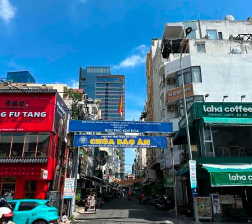 Photo of Buildings in Da Kao
