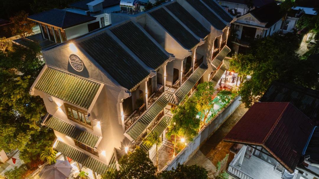 Photo of Others in Hue