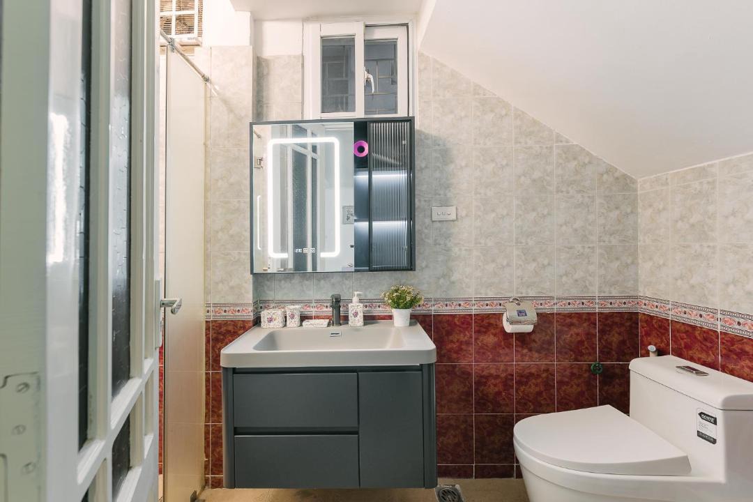 Photo of Bathroom in Quang An