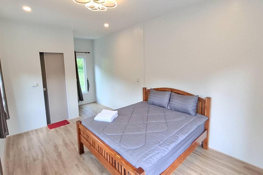 Photo of Bedroom in Ron Phibun