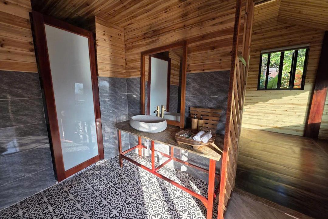 Photo of Bathroom in Ha Long