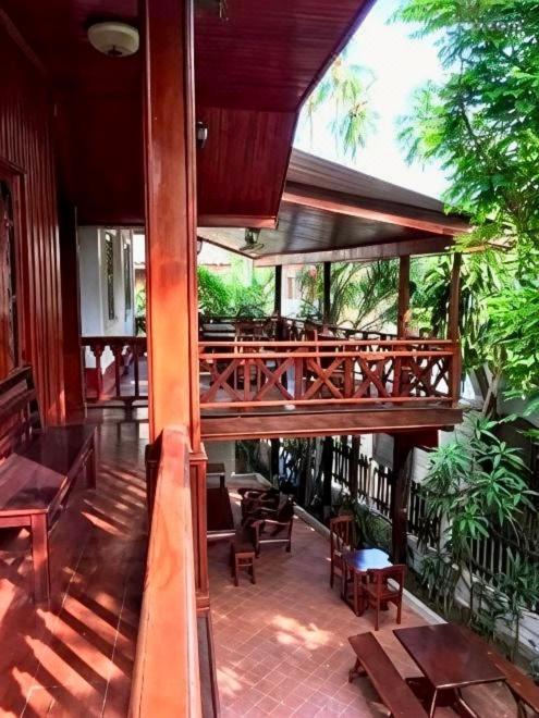 Photo of Patio Balcony in Louangphabang