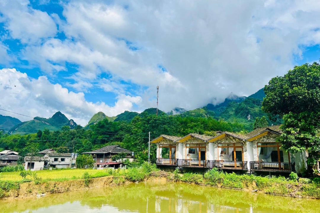 Photo of Others in Mang Yang