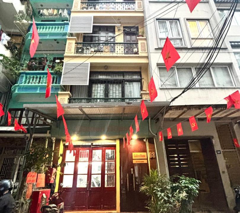 Photo of Others in Van Mieu