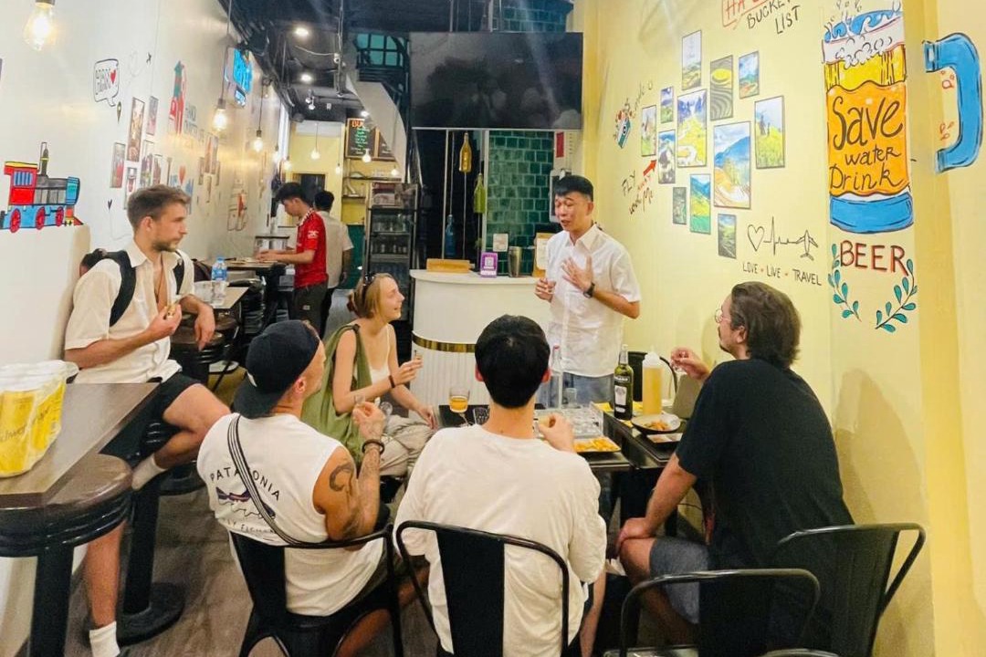 Photo of Others in Hang Buom