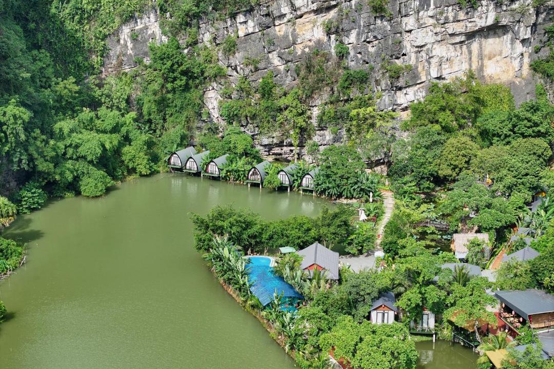 Photo of Others in Hoa Lu