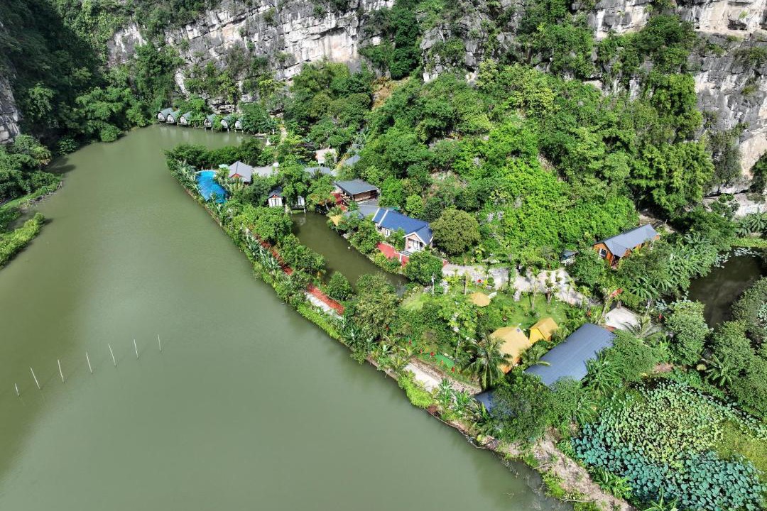 Photo of Others in Hoa Lu