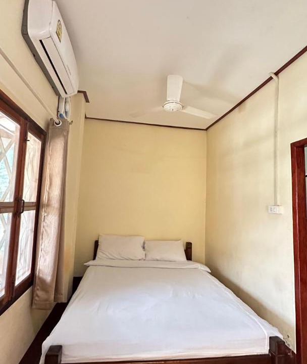 Photo of Bedroom in Pakbeng