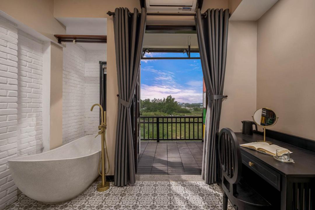 Photo of Bathroom in Cam Pho
