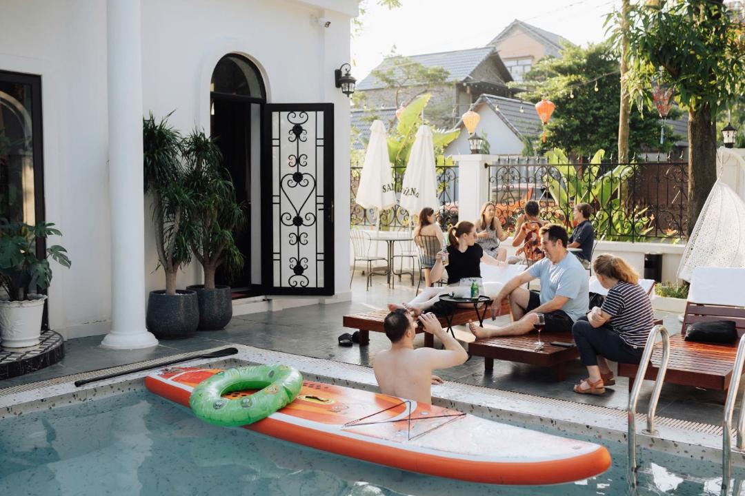 Photo of Others in Hoa Lu