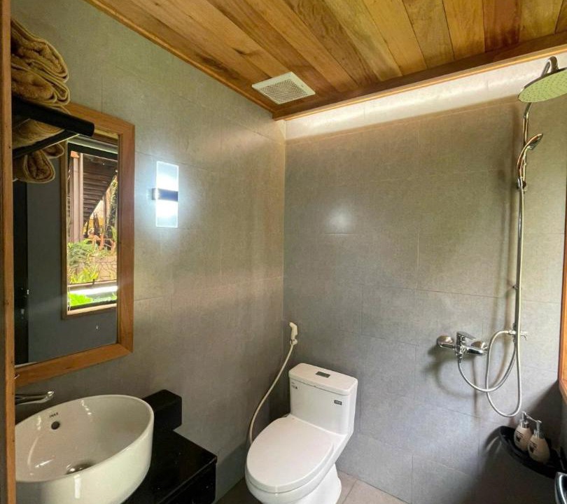 Photo of Bathroom in Dak Glong
