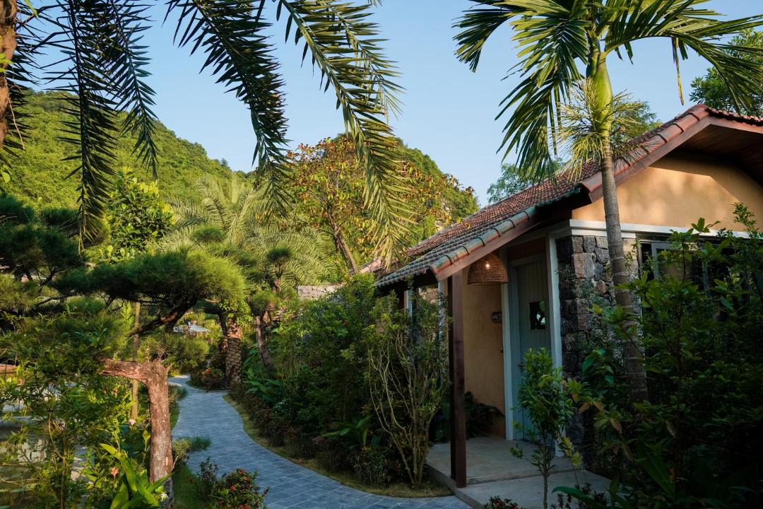 Photo of Others in Hoa Lu