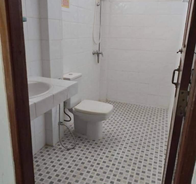 Photo of Bathroom in Houayxay