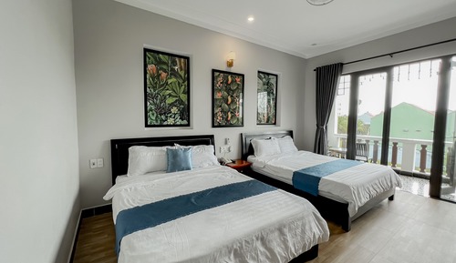 Deluxe Room, Multiple Beds