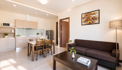 DELUXE ONE BEDROOM APARTMENT CITY VIEW