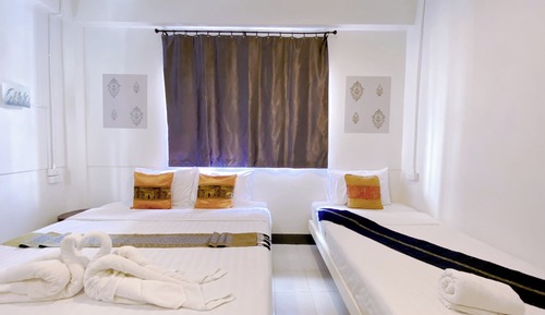 Triple Room