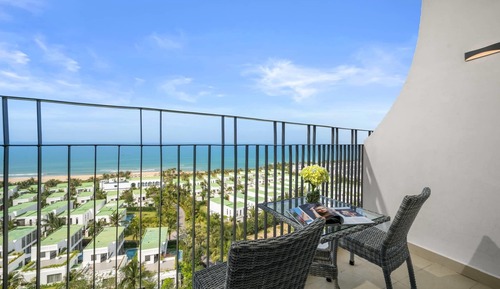 Classic Room, 1 King Bed, Ocean View