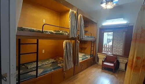 Economy Cabin