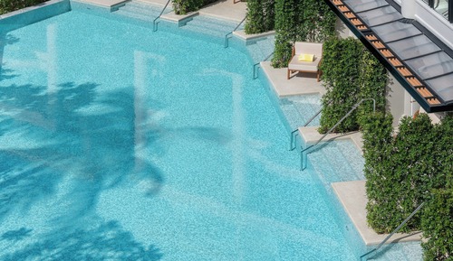 Deluxe Room, Pool Access