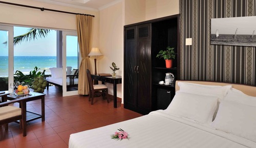Villa, Beachfront