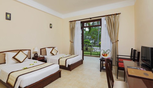 Superior Room, Garden View