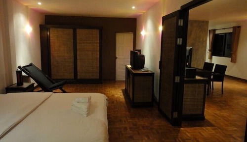 Deluxe Apartment, 1 King Bed with Sofa bed
