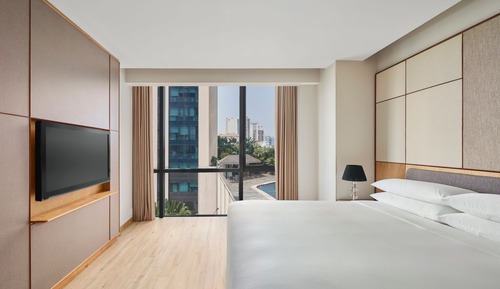 Suite, 1 Bedroom, City View