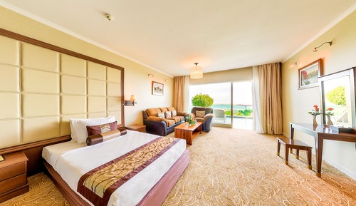 Premium Room, 1 King Bed