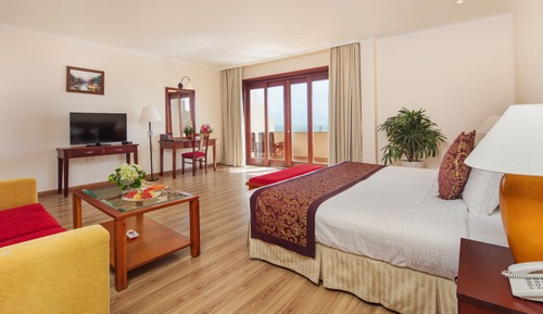 Deluxe Suite Sea Double