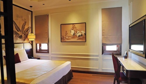 Penthouse Two Double Bedrooms with Terrace