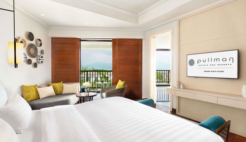 Junior Room, 1 King Bed, Terrace